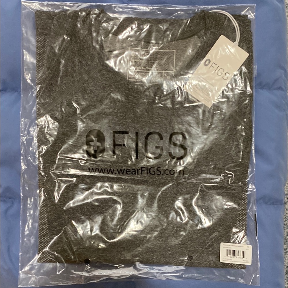 FIGS Salta underscrub in Grey (size M). NWT
